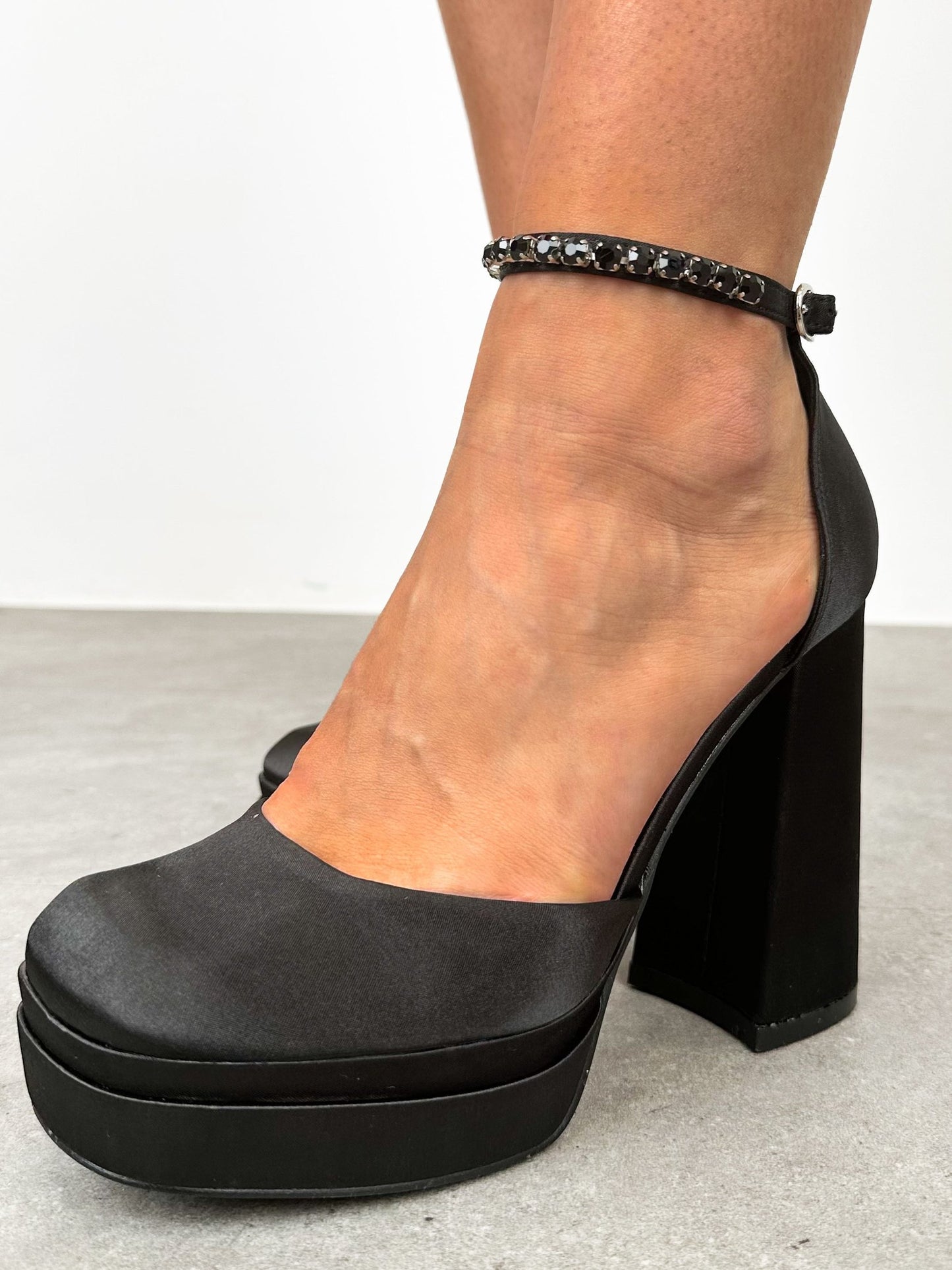 Women's Closed Pumps Synthetic Glitter Heel 7