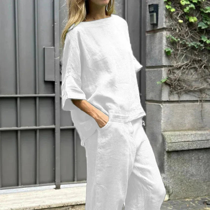 Women's - Minimalist Outfit Set for Women