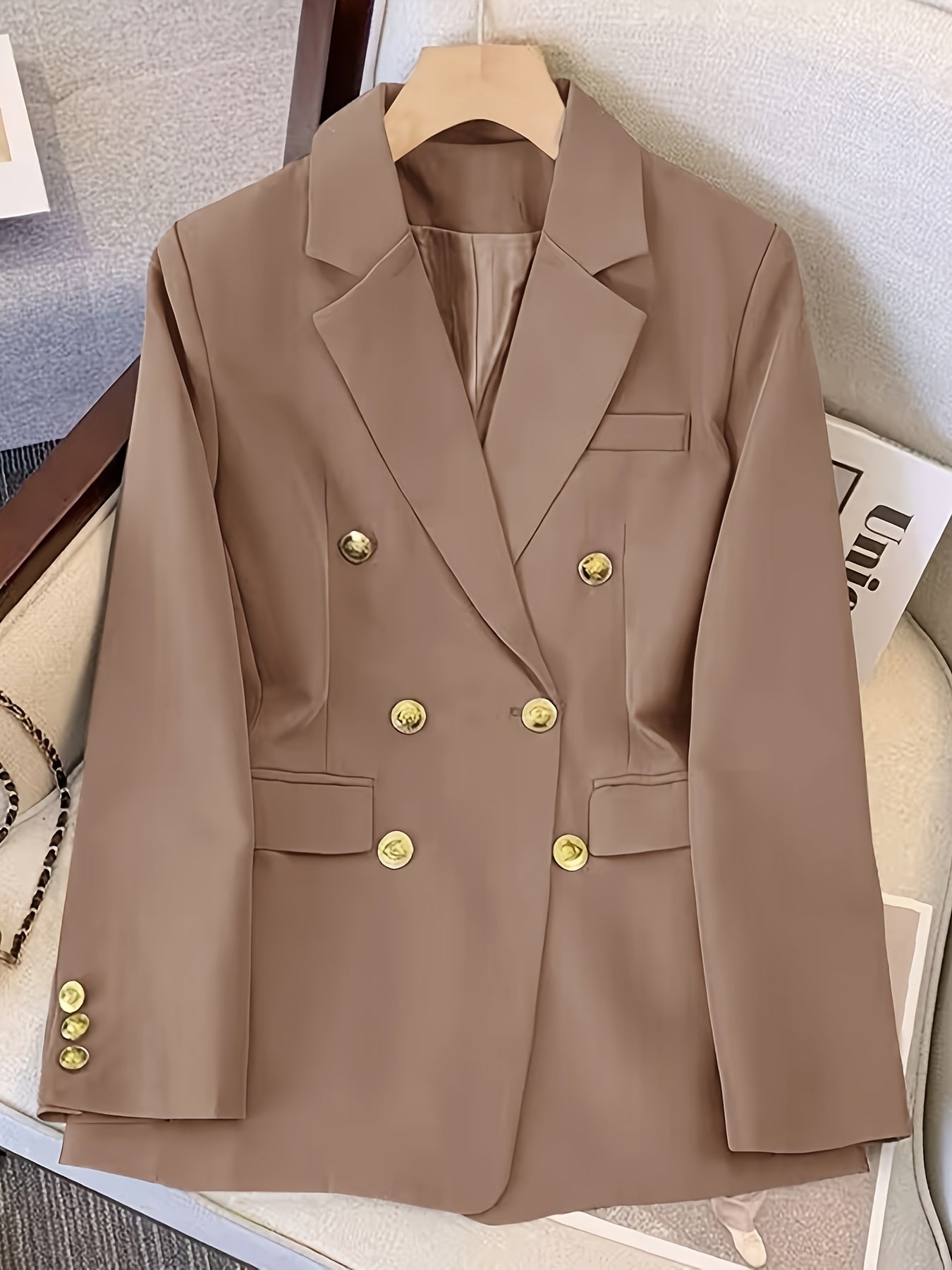 Women's Elegant Slim Business Blazer with Golden Buttons | Ideal for All Seasons