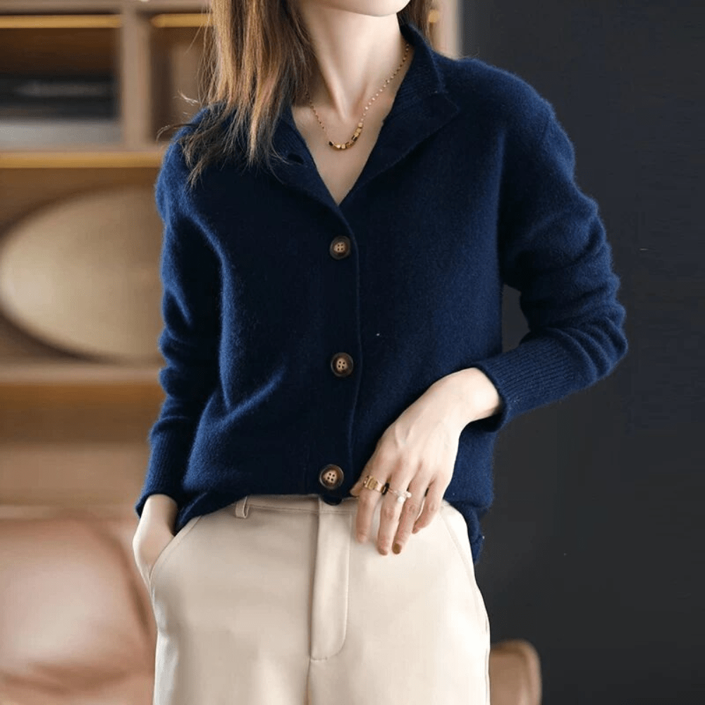 Women's Cozy Collar Knitted Cardigan with Buttons | Ideal for All Seasons
