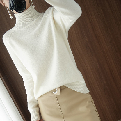 Women's Elegant Turtleneck Sweater – Soft Knit, Timeless Design