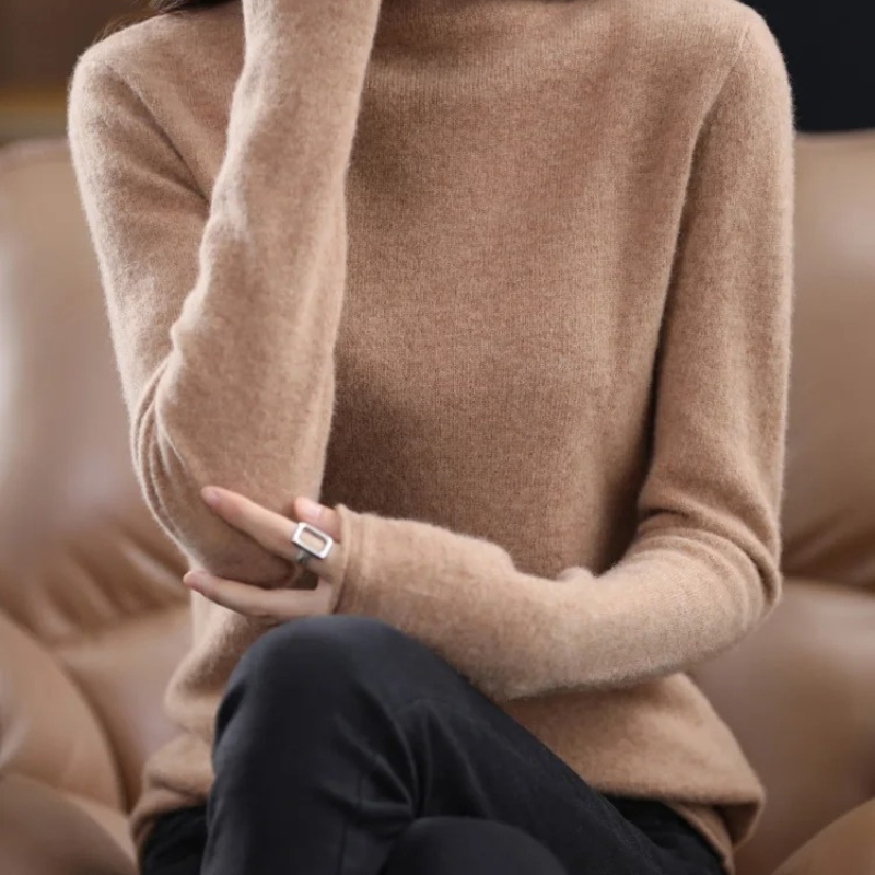 Women's Lightweight Turtleneck Sweater – Soft Knit, Casual & Elegant