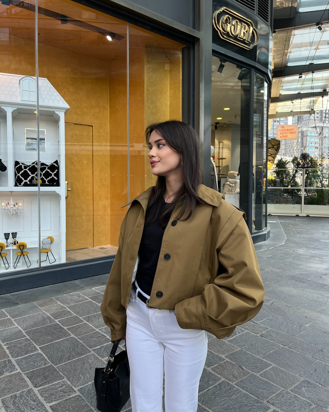 Women’s Pleated Jacket – Elegant & Stylish Outerwear