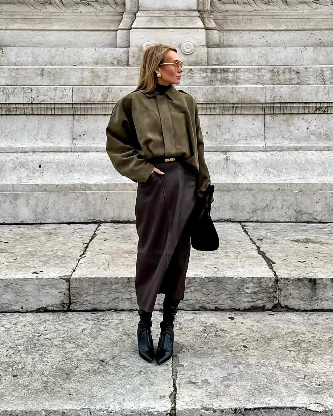 Women's Suede Bomber Jacket – Classic and Stylish Outerwear