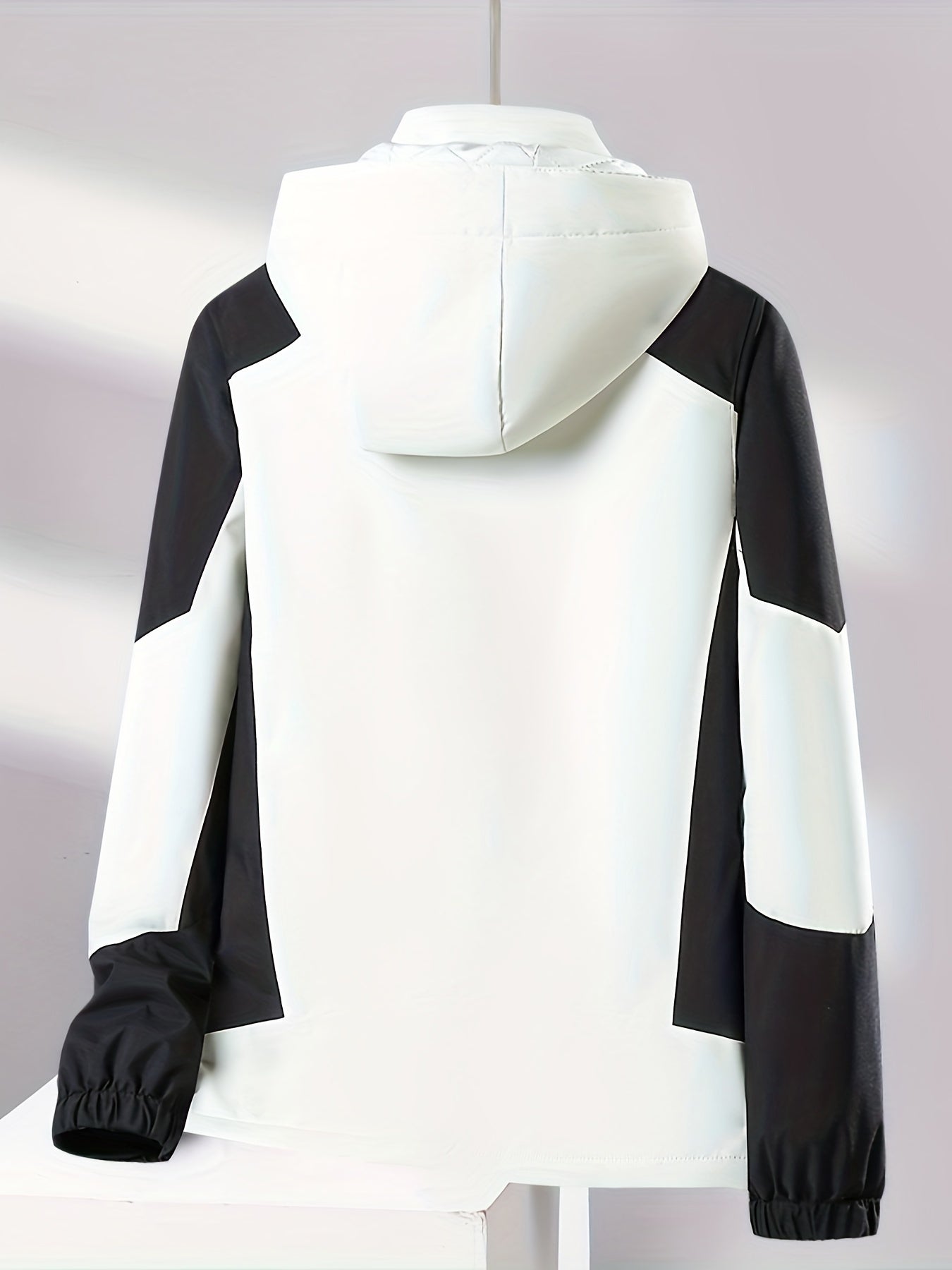 Elegant Waterproof & Windproof Autumn Jacket for Women | Ideal for Transitional Weather