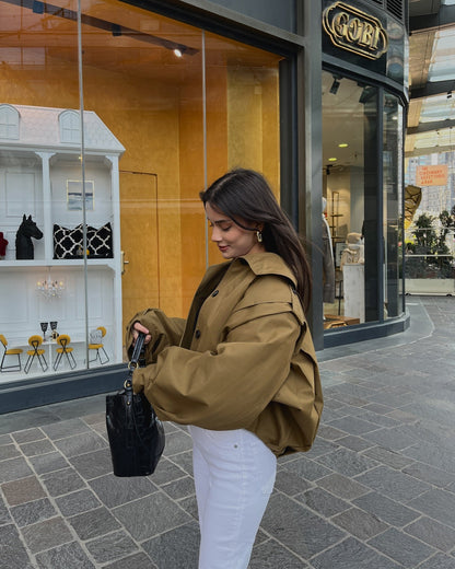 Women’s Pleated Jacket – Elegant & Stylish Outerwear