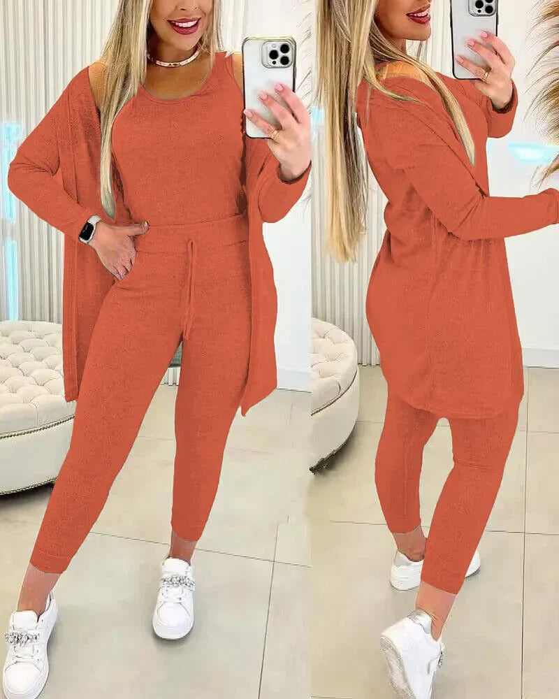 All-in-One Training & Tracksuit in Vintage Style for Women | Great for Casual Days