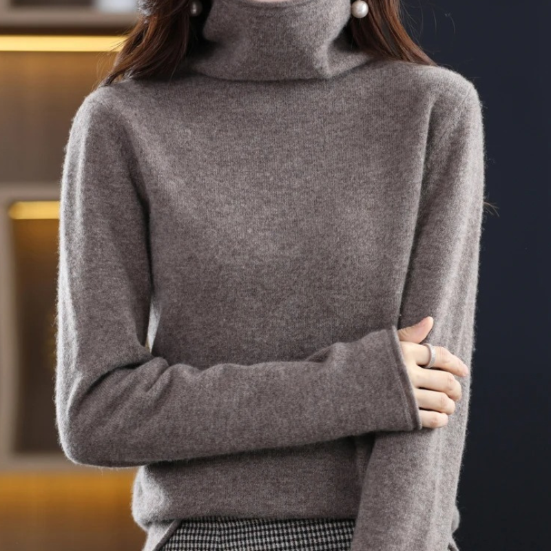 Women's Lightweight Turtleneck Sweater – Soft Knit, Casual & Elegant