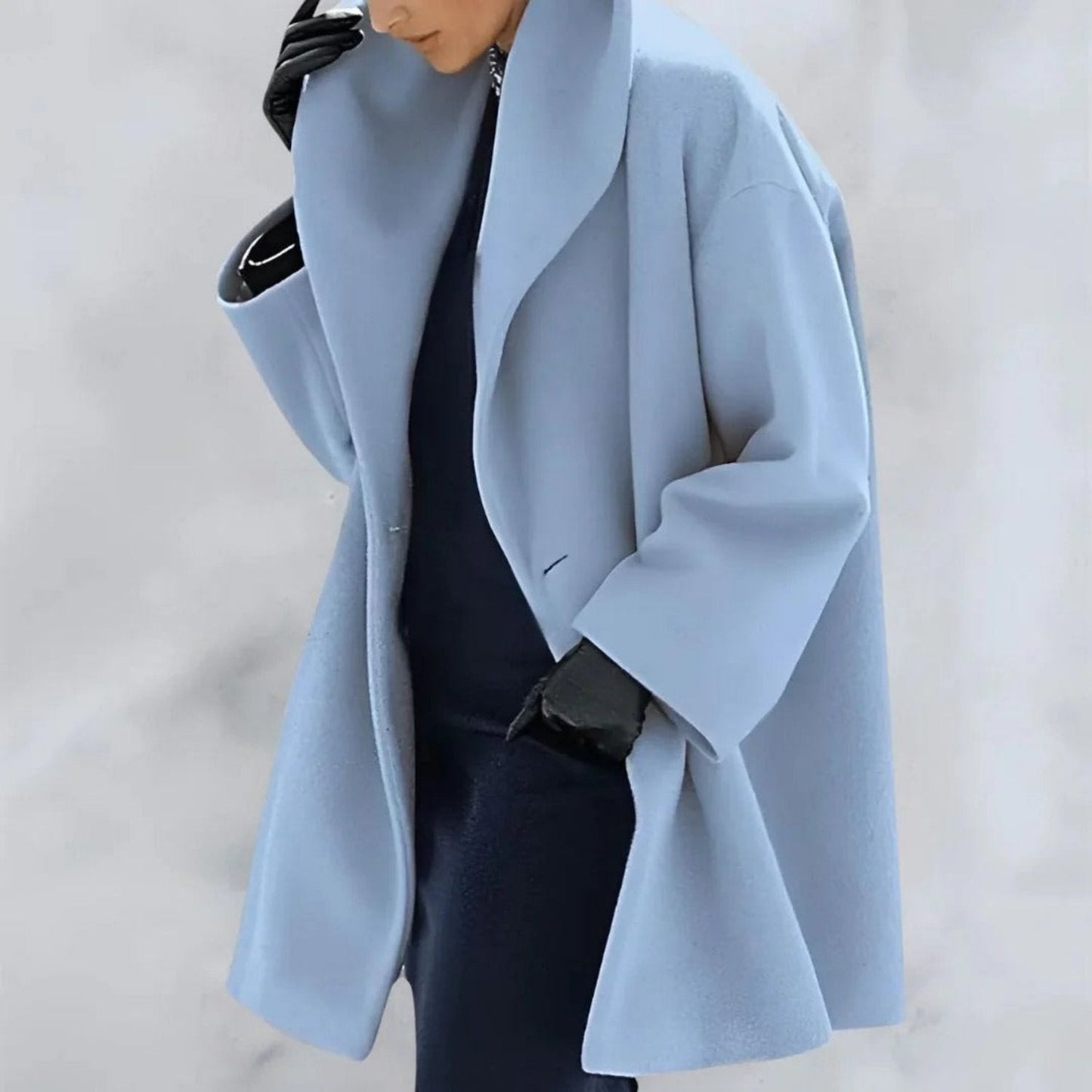 Women's - Elegant Winter Coat - Chic/Elegant - Fashionable - Ideal for Autumn/Winter