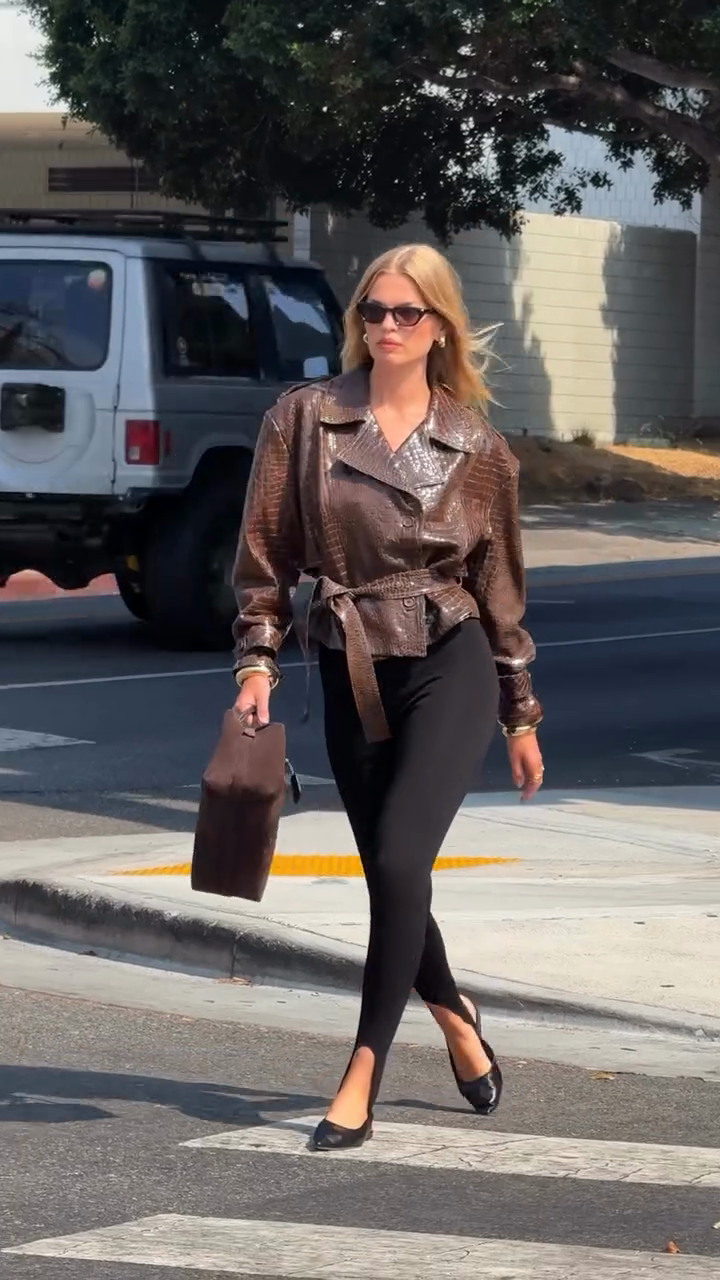 Elegant Women’s Brown Croc-Embossed Leather Jacket | Stylish Autumn & Winter Outerwear