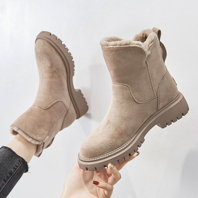 Casual Flat Ankle Boots with Zipper and Vegan Fur for Women | Great for Casual Days