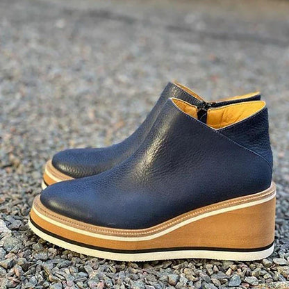 Women’s Elegant Waterproof Boots – Stylish & Durable