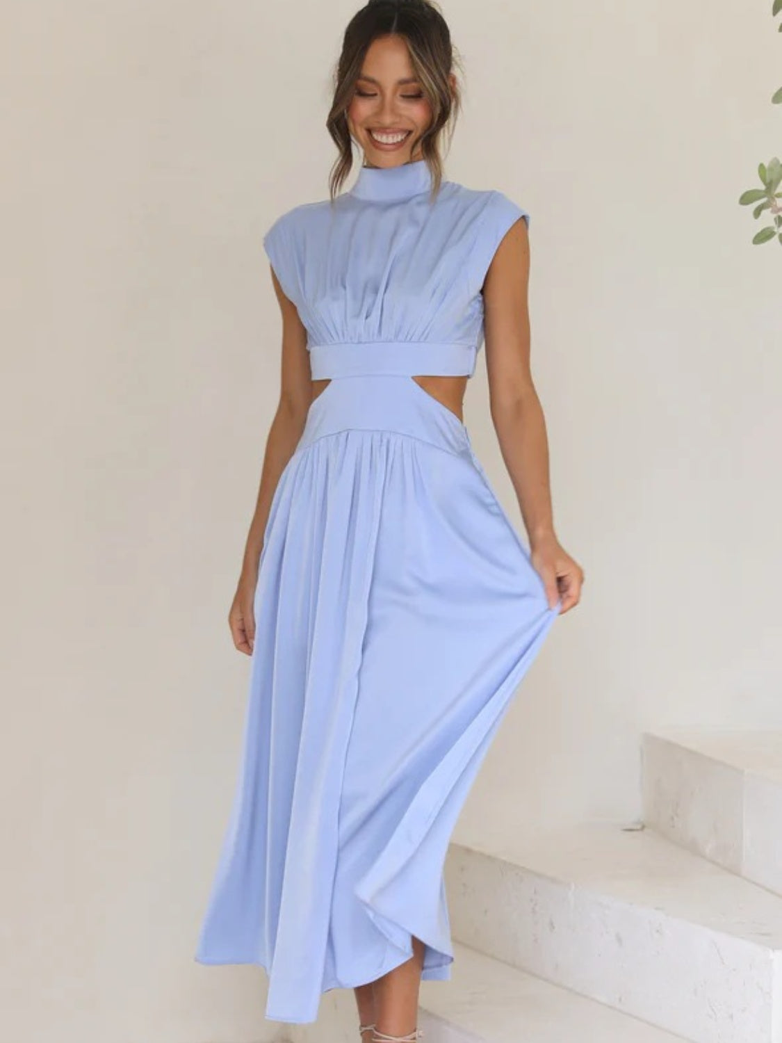 Women's - Elegant Sleeveless Long Dress for Women