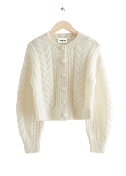 Women’s Fashion Cable Knit Jumper | Cozy Autumn & Winter Top