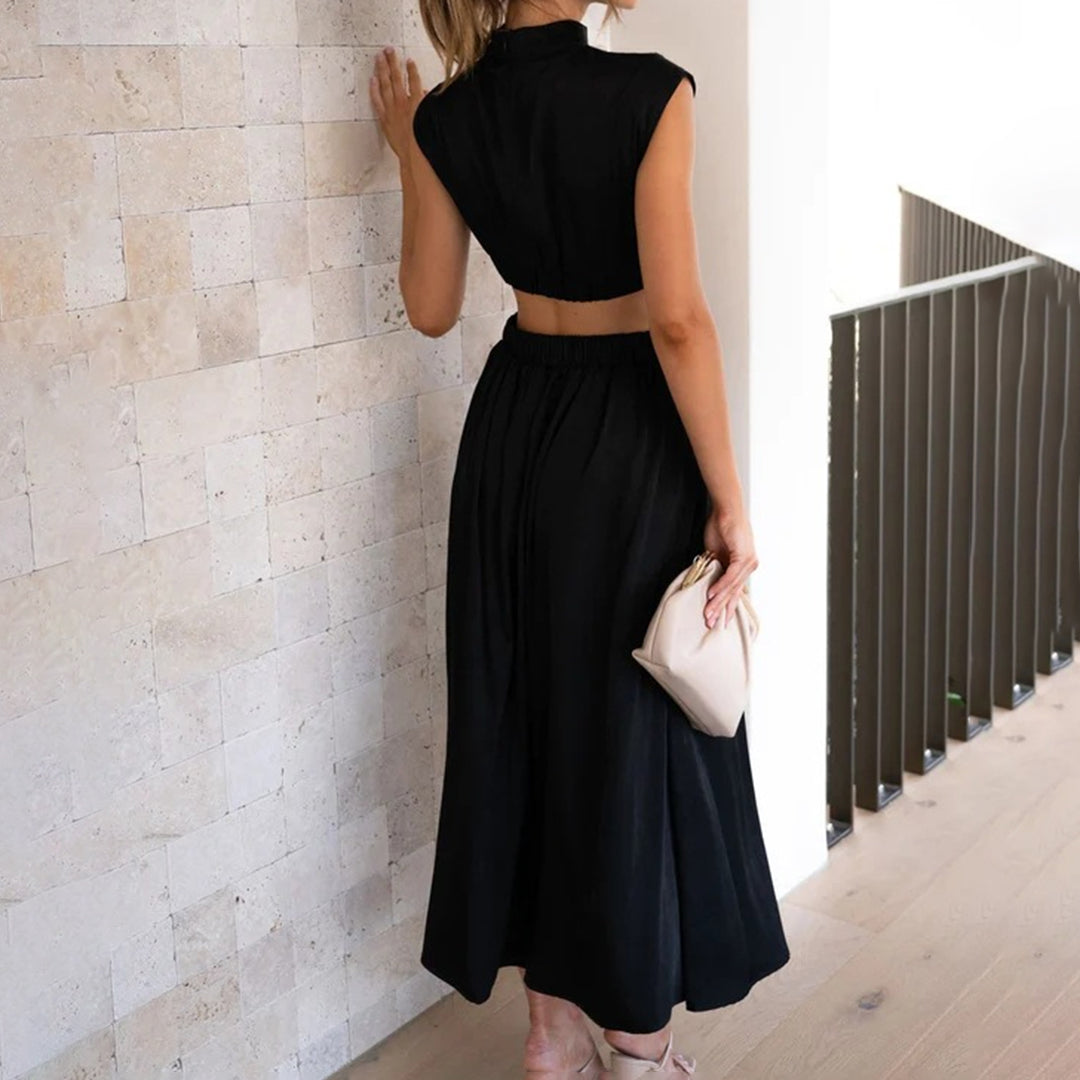 Women's - Unique Cut Dress - Chic - Timeless Style - Ideal for Summer