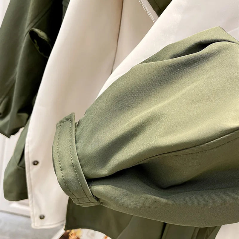 Women’s Lightweight Windbreaker Jacket – Water-Resistant & Stylish