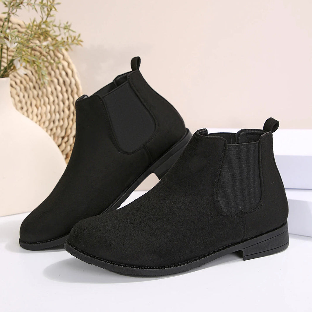 Casual Flat Ankle Boots with Heel and Suede Look for Women | Great for Casual Days