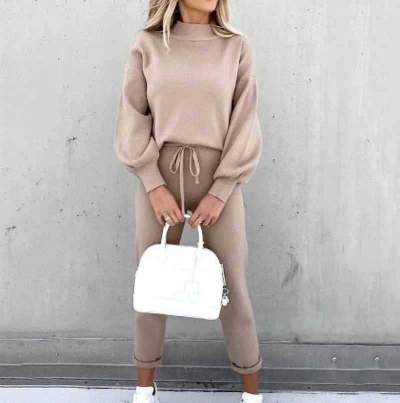 Casual Cotton Training & Tracksuit in Retro Style for Women | Great for Everyday Wear