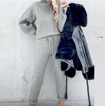 Casual Cotton Training & Tracksuit in Retro Style for Women | Great for Everyday Wear