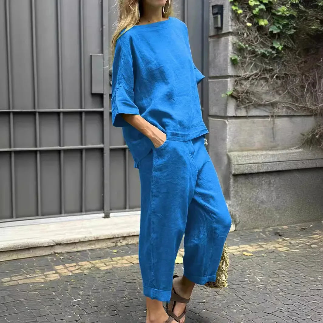 Women's - Minimalist Outfit Set for Women