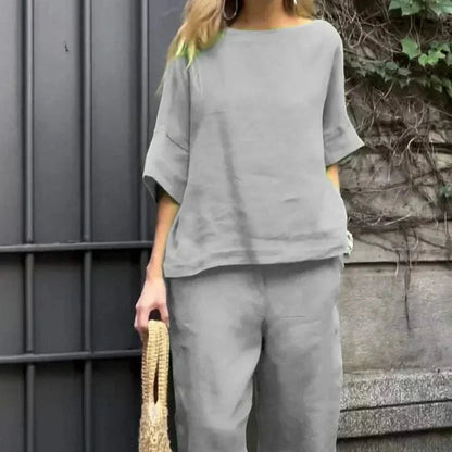 Women's - Minimalist Outfit Set for Women