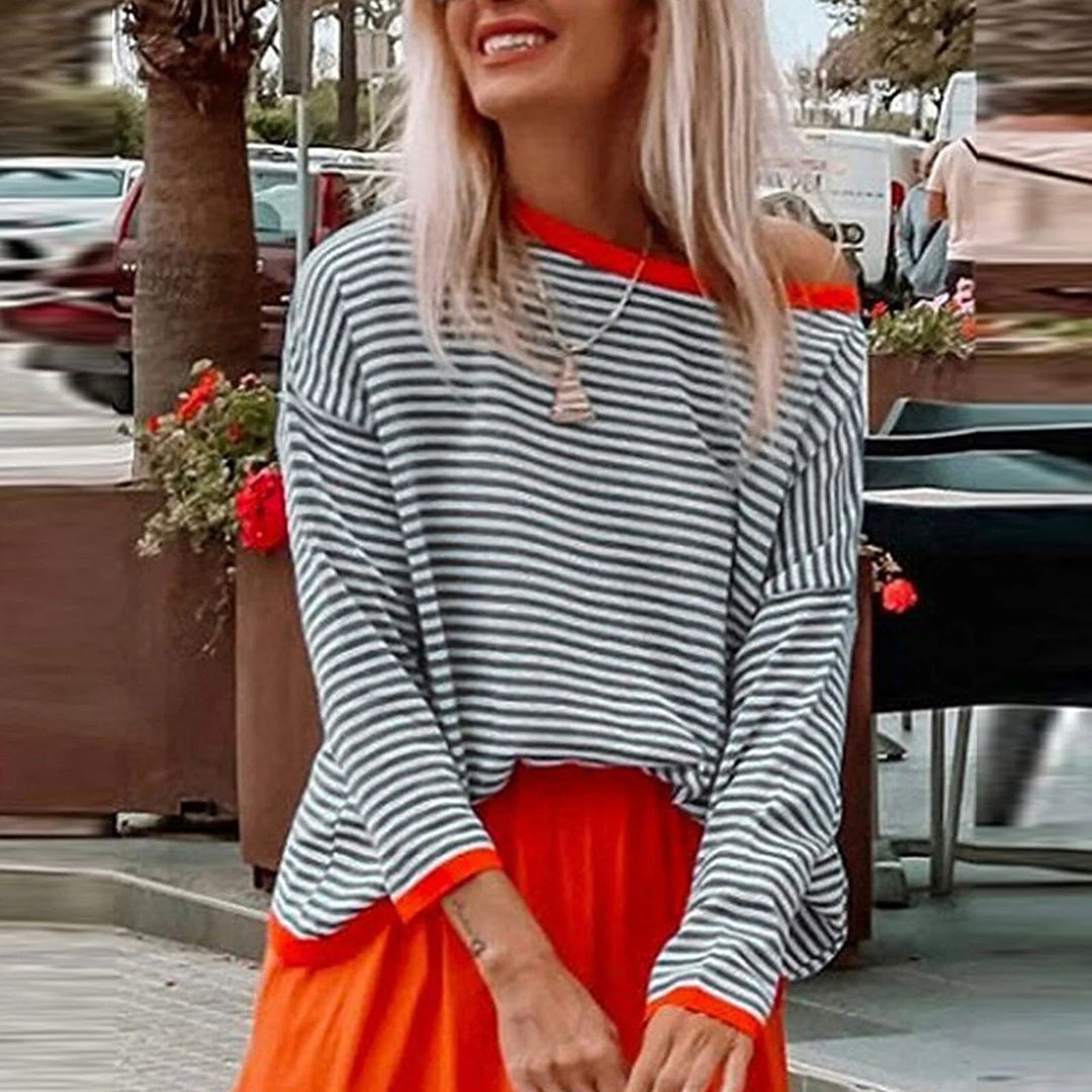Women's - T-shirt - Classic - Light Modern Style - Great for Casual Days