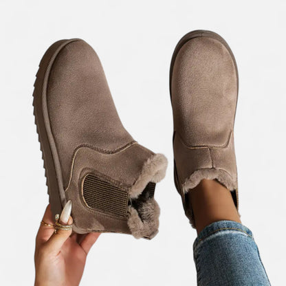 Women’s Platform Boots – Fashionable Seasonal Comfort