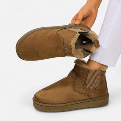 Women’s Platform Boots – Fashionable Seasonal Comfort