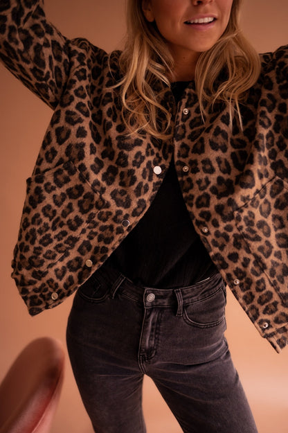 Women’s Modern Casual Jacket – Lightweight & Stylish Outerwear