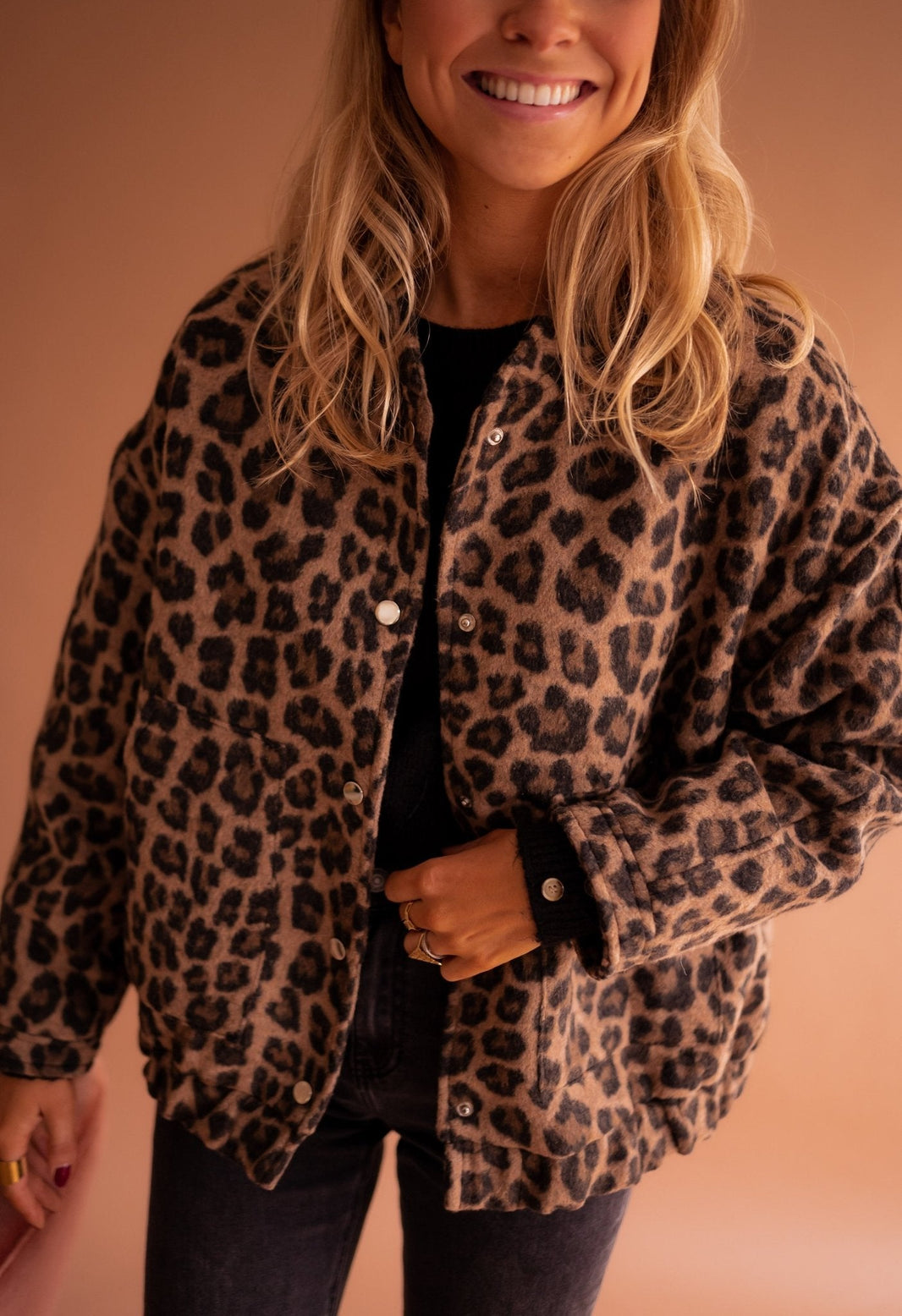 Women’s Modern Casual Jacket – Lightweight & Stylish Outerwear
